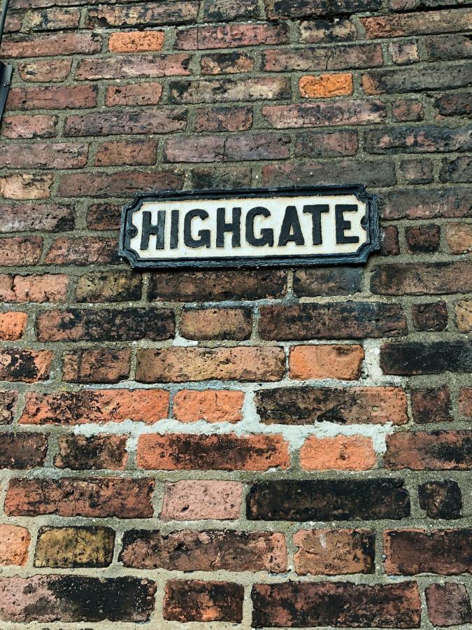 Highgate House - A Victorian Gem * Beverley